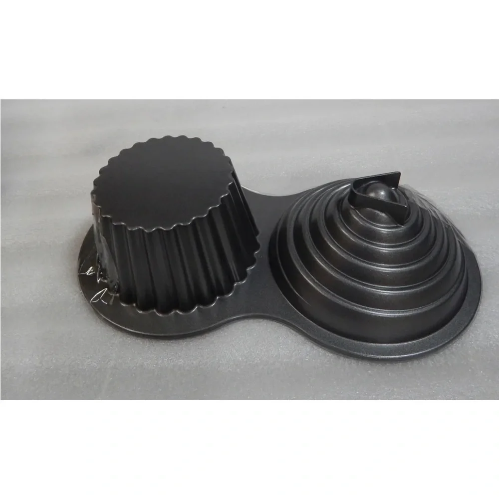 WILTON Large Cupcake Shape Cake Pan Double Nonstick Aluminum